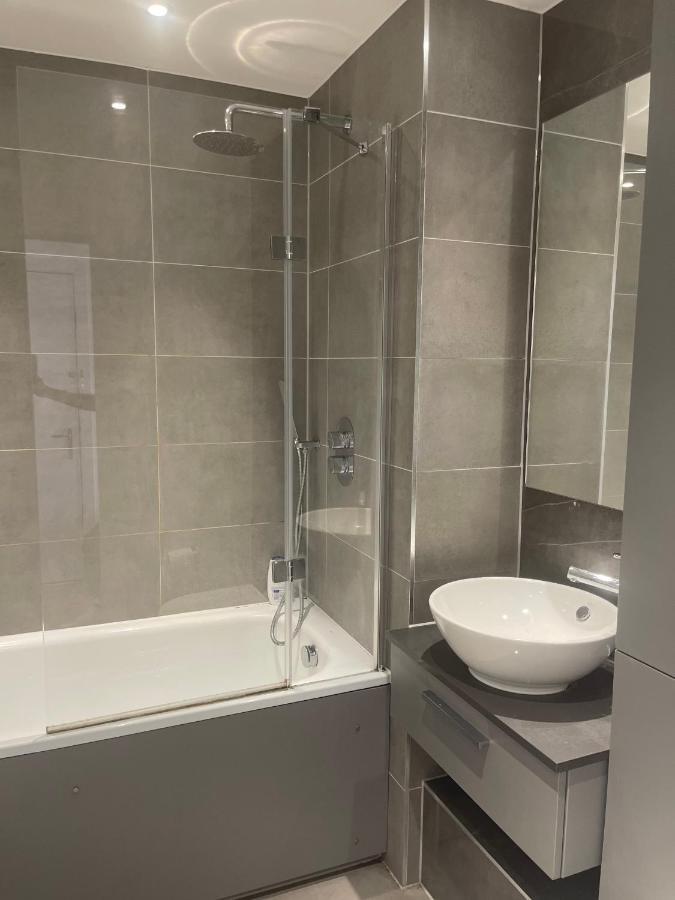 Riverside Rooms And Apartments London Bagian luar foto