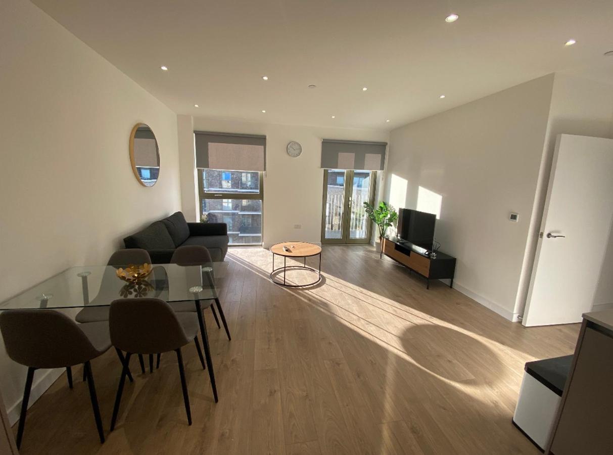 Riverside Rooms And Apartments London Bagian luar foto